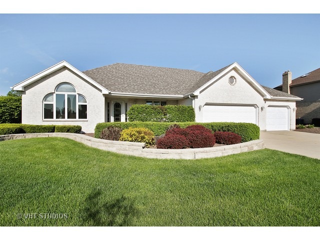 19626 Everett Ln, Mokena, IL 60448 photo 1