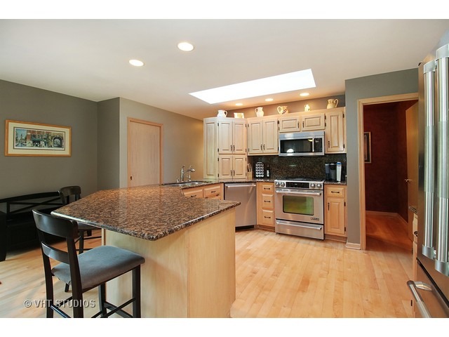 19626 Everett Ln, Mokena, IL 60448 photo 3