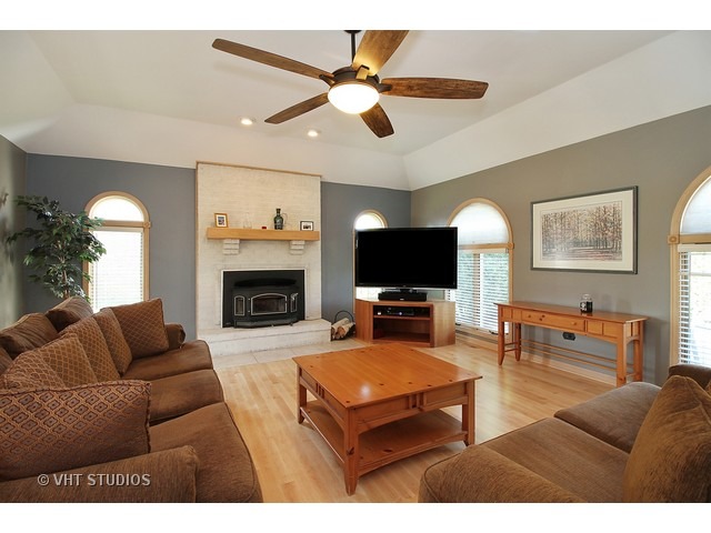 19626 Everett Ln, Mokena, IL 60448 photo 7