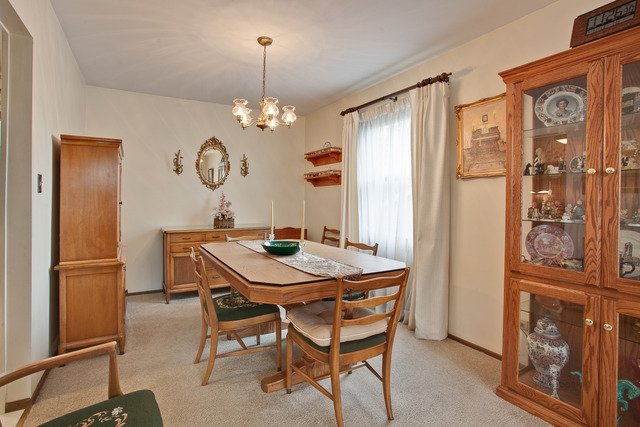 1355 Meyer Rd, Hoffman Estates, IL 60169 photo 6