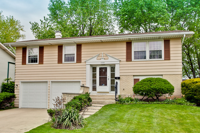 1355 Meyer Rd, Hoffman Estates, IL 60169 photo 1