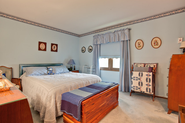 1355 Meyer Rd, Hoffman Estates, IL 60169 photo 9
