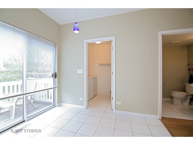 1677 Charles Dr, Wheeling, IL 60090 photo 7