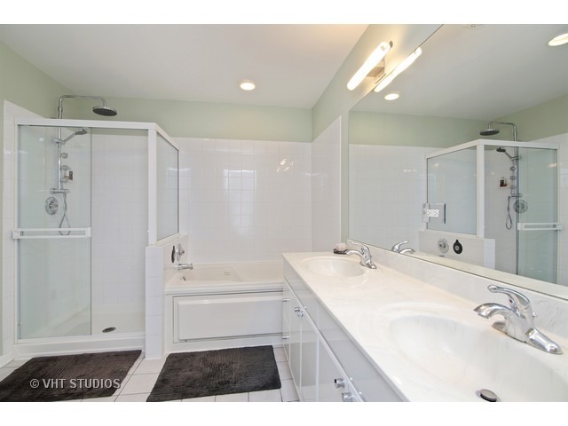 1677 Charles Dr, Wheeling, IL 60090 photo 12