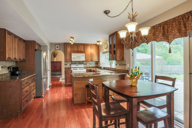 1816 Rampart Ct, Naperville, IL 60565 photo 9