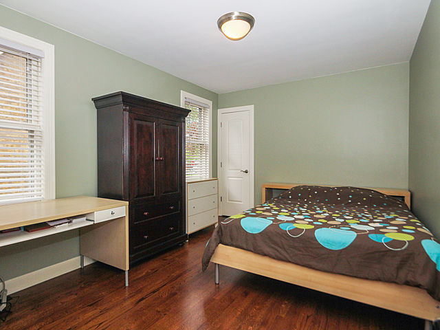 5650 N Mango Ave, Chicago, IL 60646 photo 18