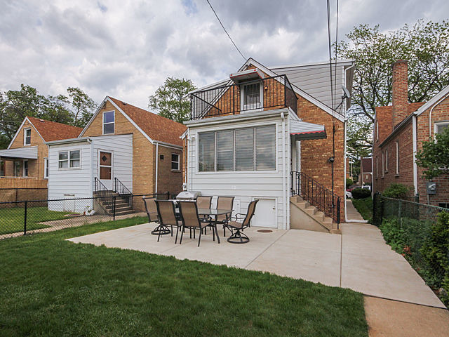 5650 N Mango Ave, Chicago, IL 60646 photo 21