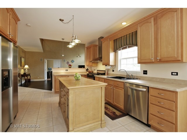 1190 White Chapel Ln, Algonquin, IL 60102 photo 6