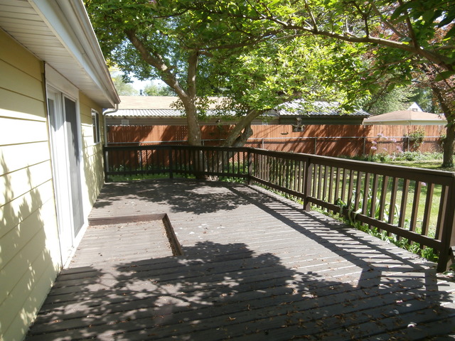 14341 Kilpatrick Ave, Midlothian, IL 60445 photo 2