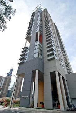 737 W Washington Blvd #2704, Chicago, IL 60661
