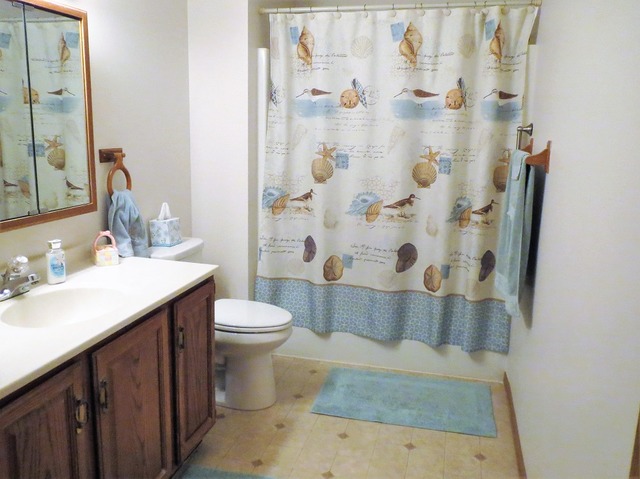 13 E Oak St, Amboy, IL 61310 photo 9