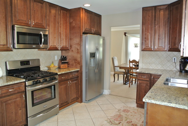 722 Orchard Ct, Algonquin, IL 60102 photo 2