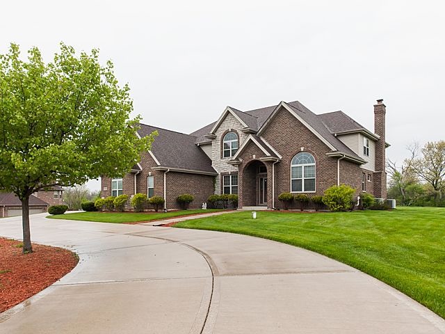 21174 Jim Johnson Ct, Steger, IL 60475 photo 1
