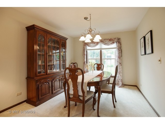 2605 Pebblebrook Ln, Rolling Meadows, IL 60008 photo 7