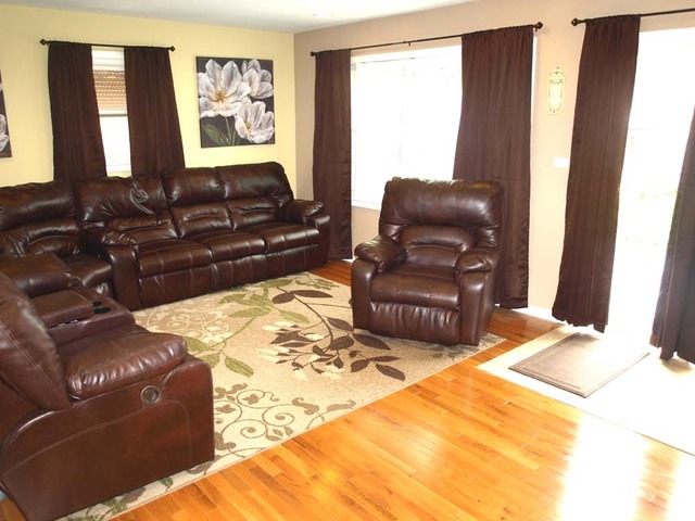 3330 W 83rd Pl, Chicago, IL 60652 photo 14