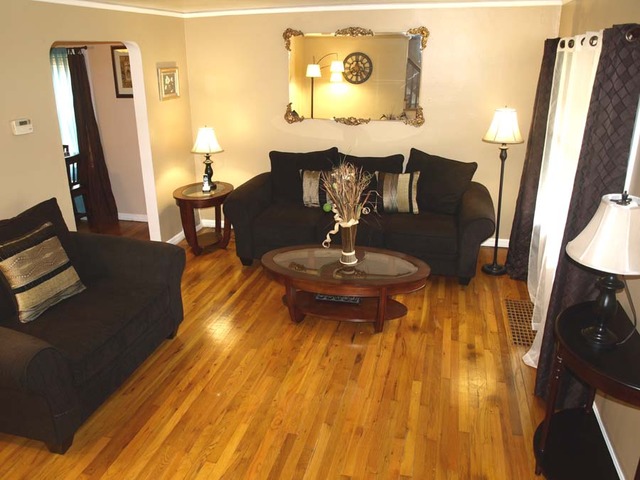 3330 W 83rd Pl, Chicago, IL 60652 photo 3