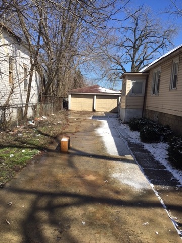 220 E 136th St, Chicago, IL 60827 photo 5
