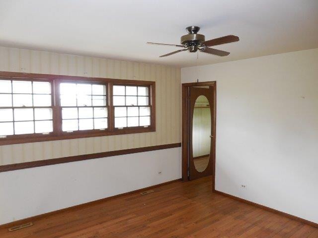 1727 E Aztec Ln, Mount Prospect, IL 60056 photo 9