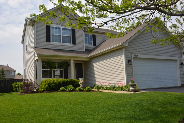 2356 Shiloh Dr, Aurora, IL 60503 photo 1