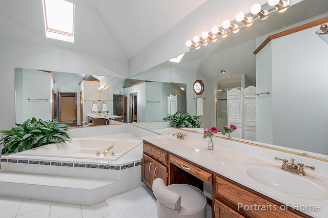 1404 Saranell Ave, Naperville, IL 60540 photo 14