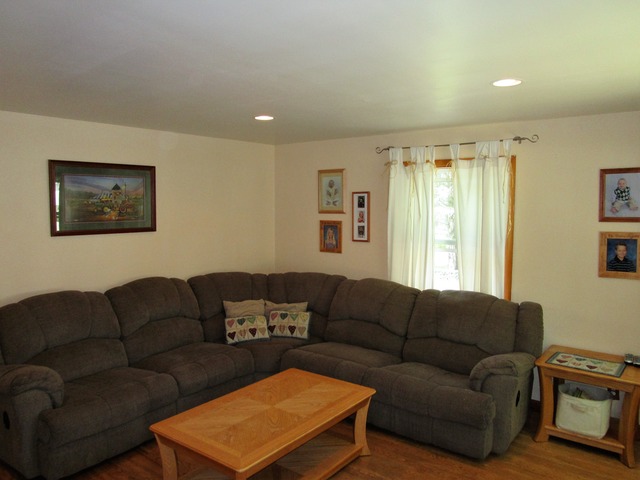 428 Sunset Dr, Marengo, IL 60152 photo 5