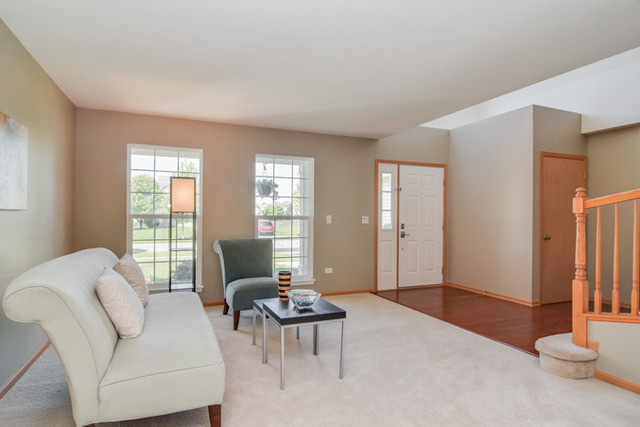339 Berkeley Dr, Bolingbrook, IL 60440 photo 4