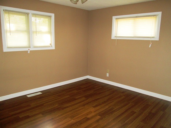 17153 Greenbay Ave, Lansing, IL 60438 photo 5