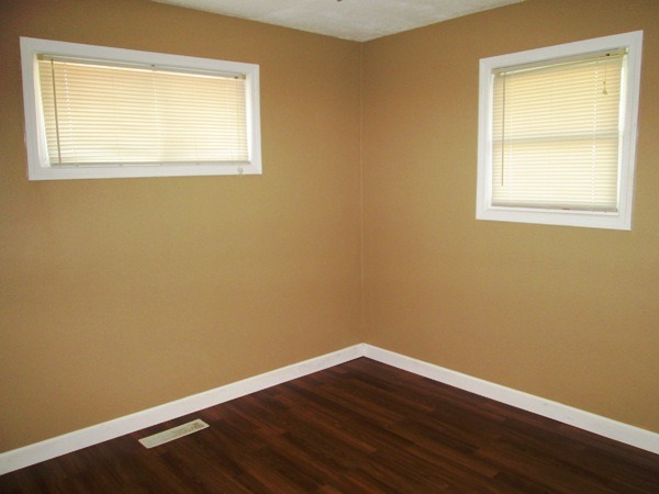 17153 Greenbay Ave, Lansing, IL 60438 photo 6