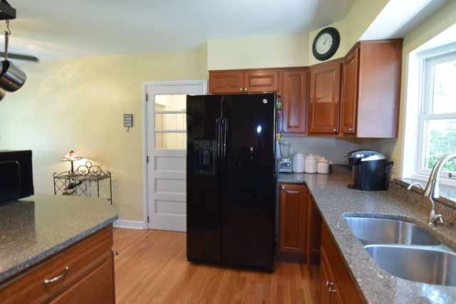 901 Roger St, Algonquin, IL 60102 photo 8