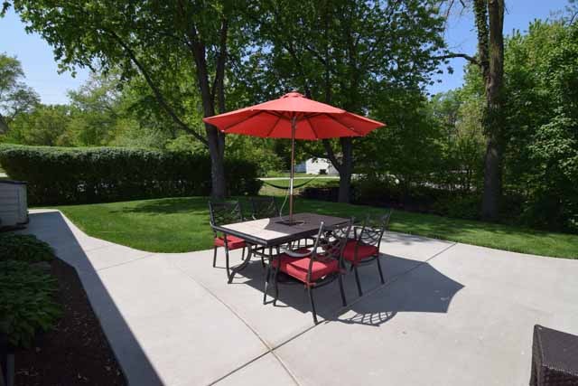 901 Roger St, Algonquin, IL 60102 photo 16