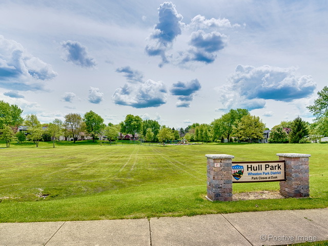 1411 E Hull Dr, Wheaton, IL 60189 photo 18