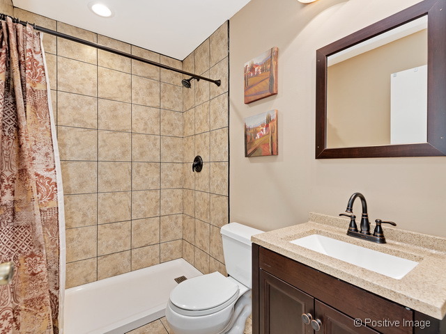 1411 E Hull Dr, Wheaton, IL 60189 photo 17