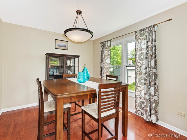 1411 E Hull Dr, Wheaton, IL 60189 photo 5