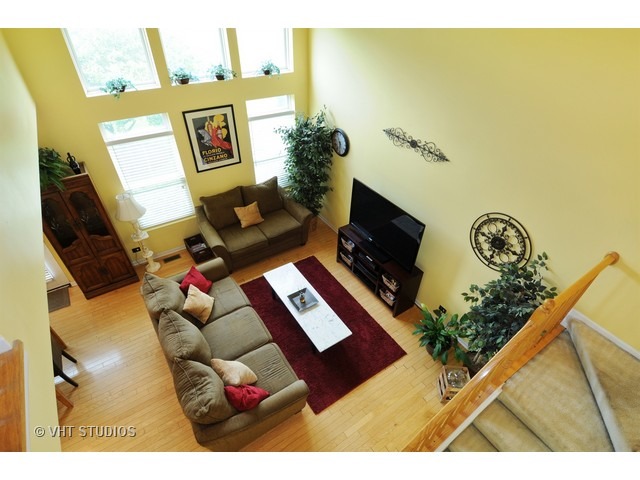 2405 Reflections Dr, Aurora, IL 60502 photo 4