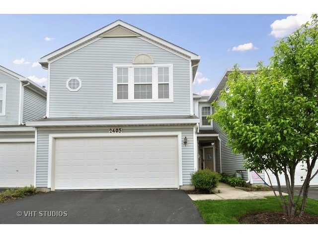 2405 Reflections Dr, Aurora, IL 60502 photo 1