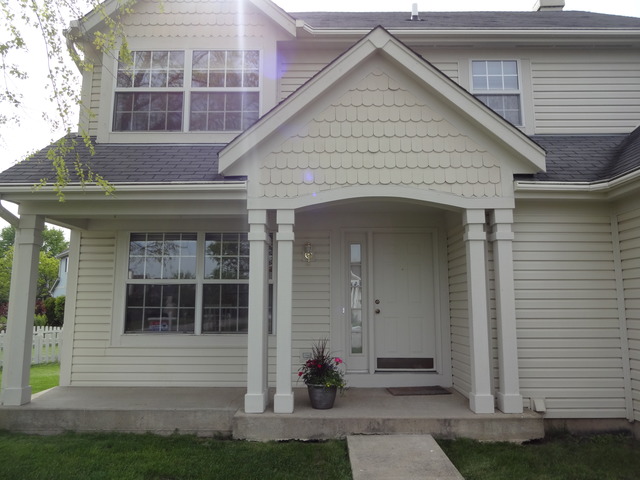 1439 Baron Ct, Bartlett, IL 60103 photo 2