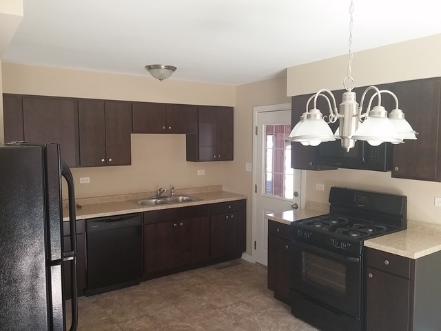 15225 Ridgeway Ave, Midlothian, IL 60445 photo 4