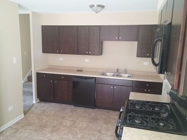 15225 Ridgeway Ave, Midlothian, IL 60445 photo 5