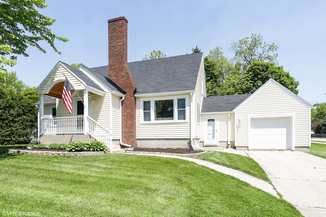 132 E Pierce St, Elburn, IL 60119 photo 1