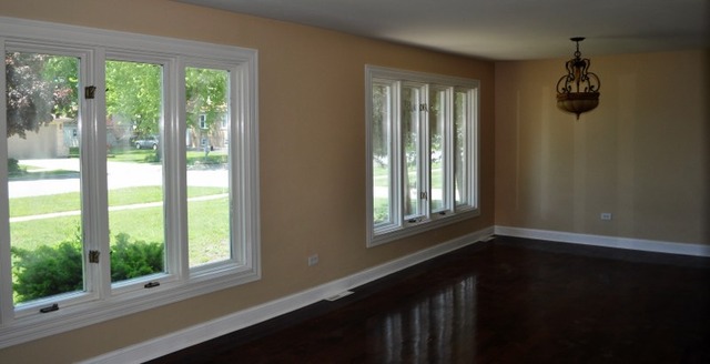 8315 S Oketo Ave, Bridgeview, IL 60455 photo 3