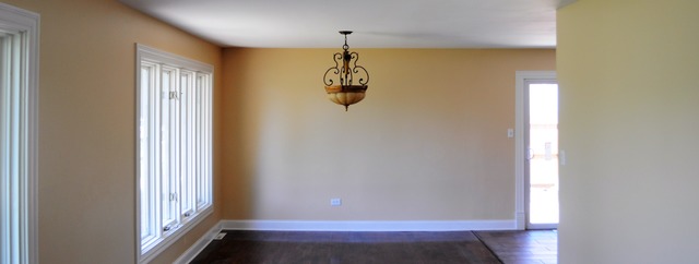 8315 S Oketo Ave, Bridgeview, IL 60455 photo 4