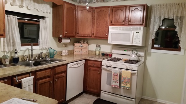 1114 E 7th St, Lockport, IL 60441 photo 4