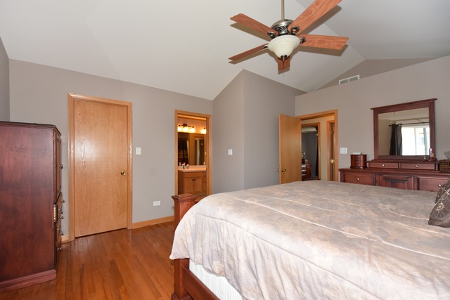 7607 Locust Ln, Plainfield, IL 60586 photo 11