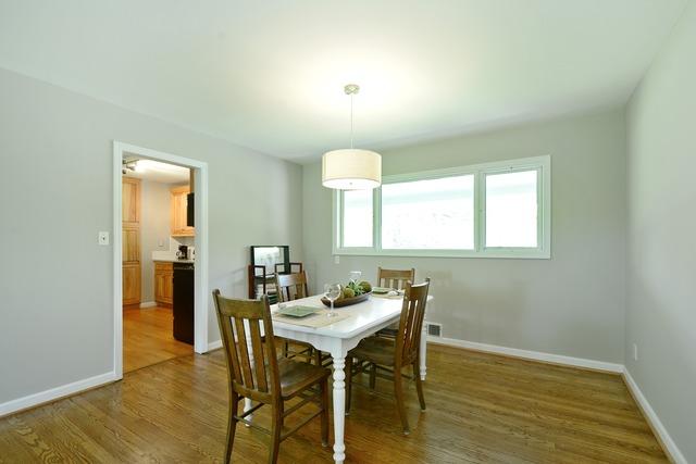 114 Mohawk Dr, Barrington, IL 60010 photo 4