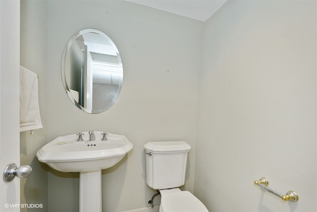 114 Mohawk Dr, Barrington, IL 60010 photo 7