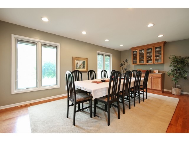 1917 Glencoe St, Wheaton, IL 60187 photo 8