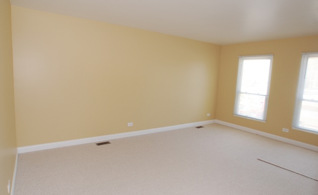 2155 Hassell Rd, Hoffman Estates, IL 60169 photo 3