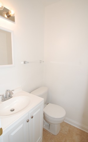 2155 Hassell Rd, Hoffman Estates, IL 60169 photo 6