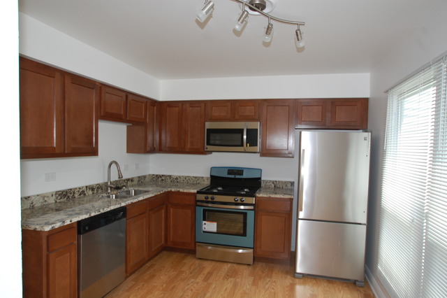 2155 Hassell Rd, Hoffman Estates, IL 60169 photo 5