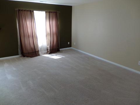 9128 Romeldale Ln, Roscoe, IL 61073 photo 4